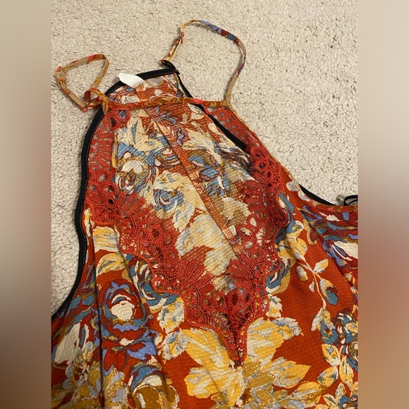 Free People flowy top - Picture 2 of 4